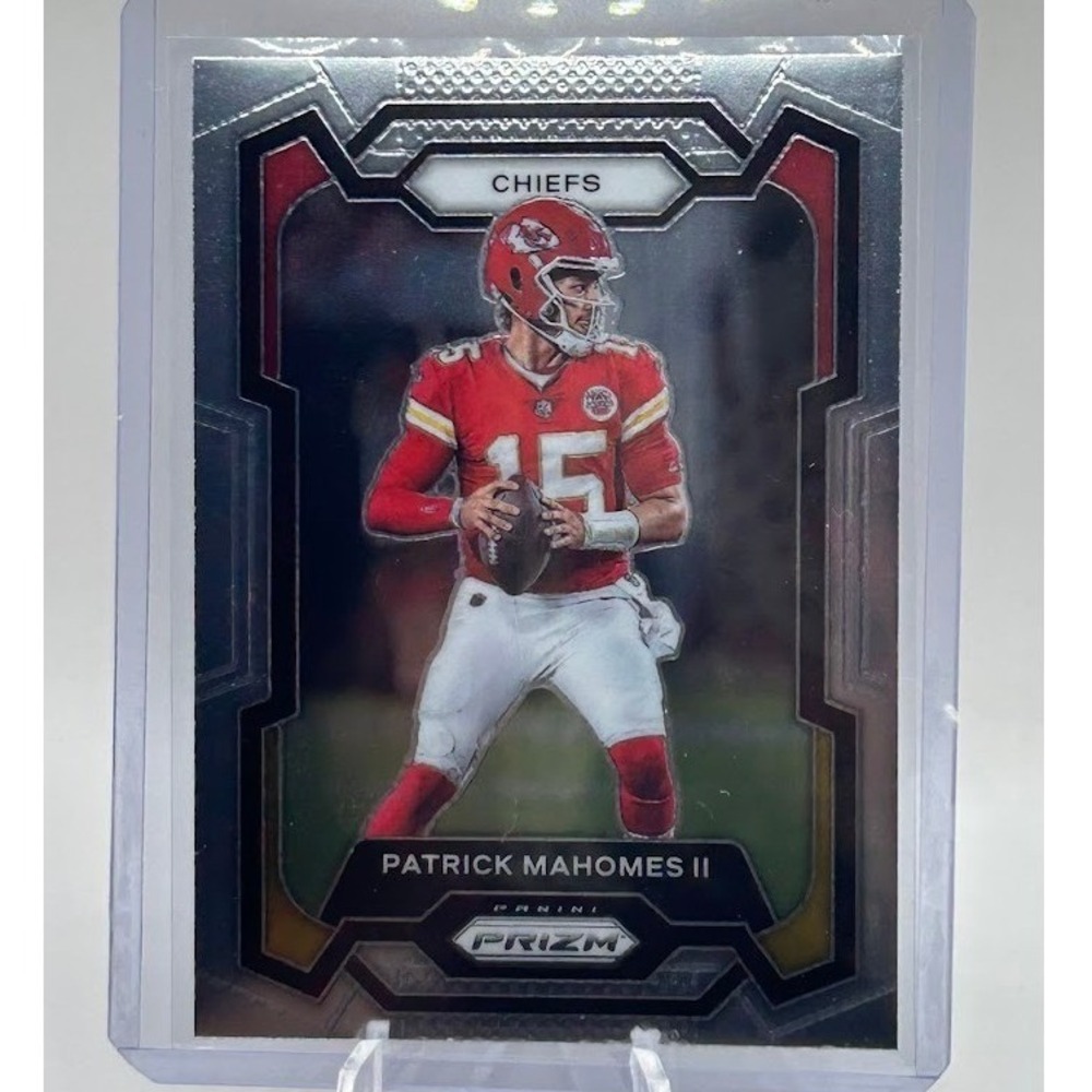 Patrick Mahomes II Silver Prizm 2023 Panini Prizm‎ 149 NFL Kansas City Chiefs